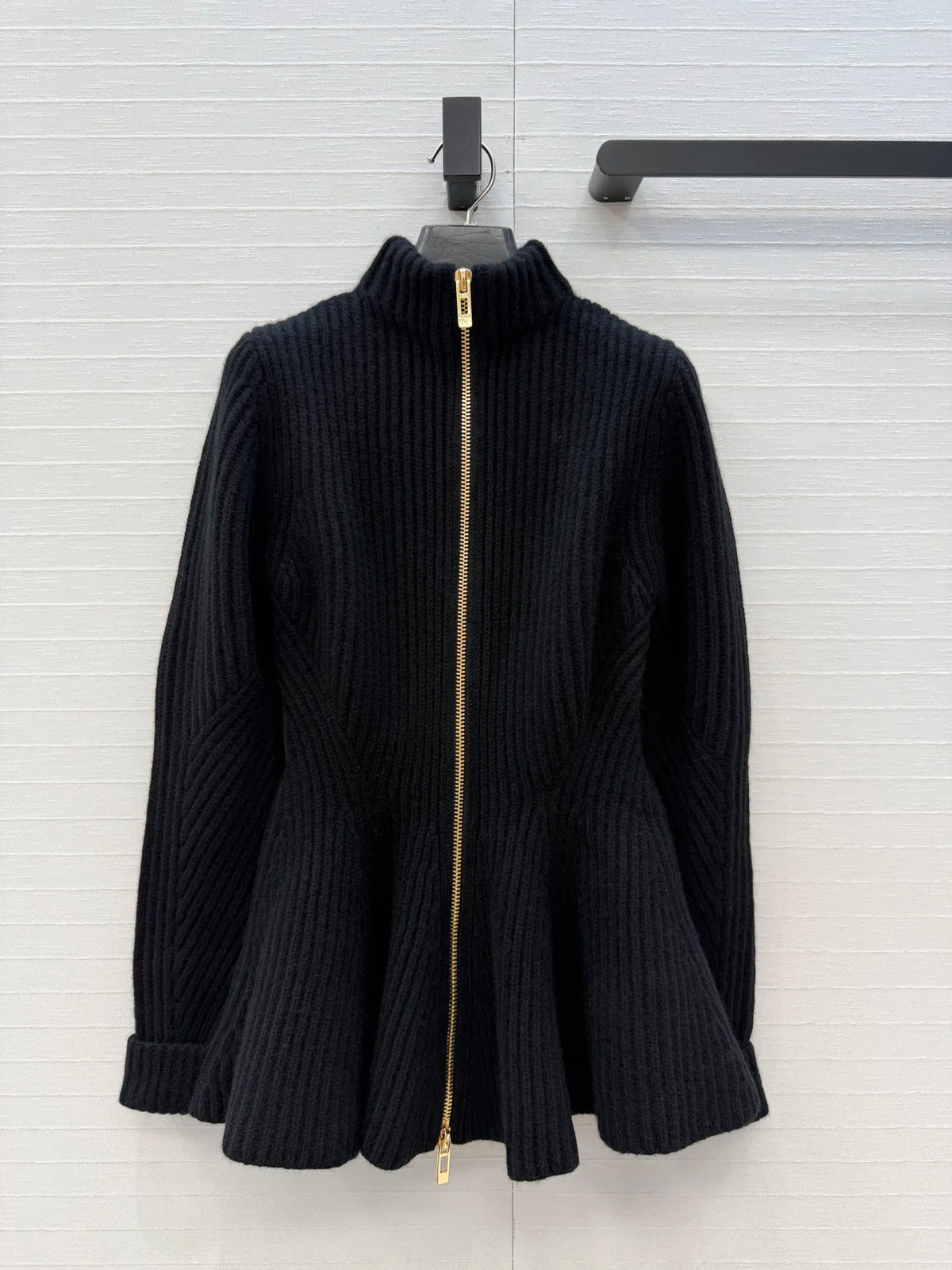 2026 Women Autumn Winter Fitted Flared Hem Zip‑Up Knit Coat ZX5703