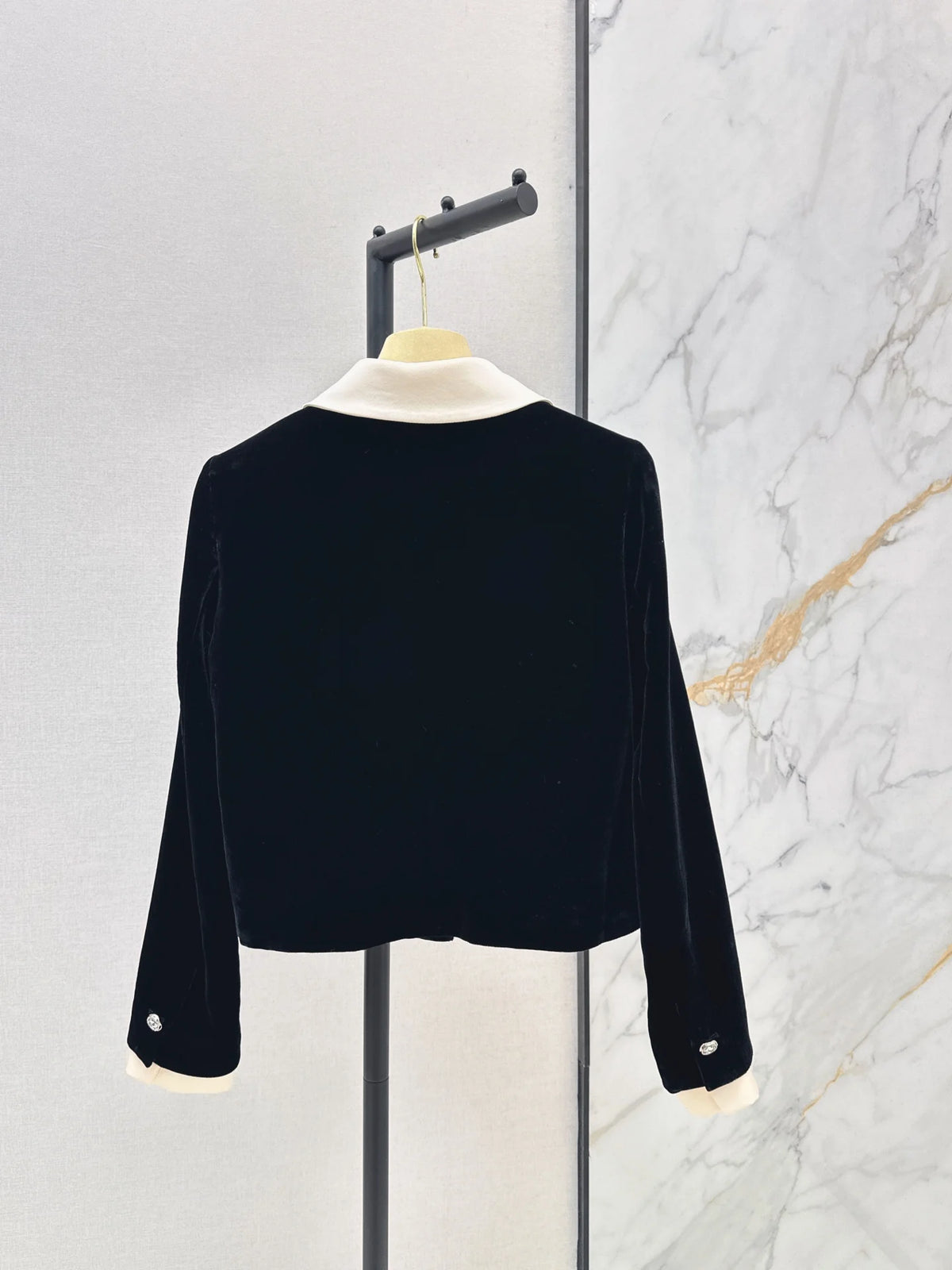Women 2026 Fall Vintage Velvet Cropped Blazer White Contrast Doll Collar Rhinestone Pocket Long Sleeve Elegant Short Jacket