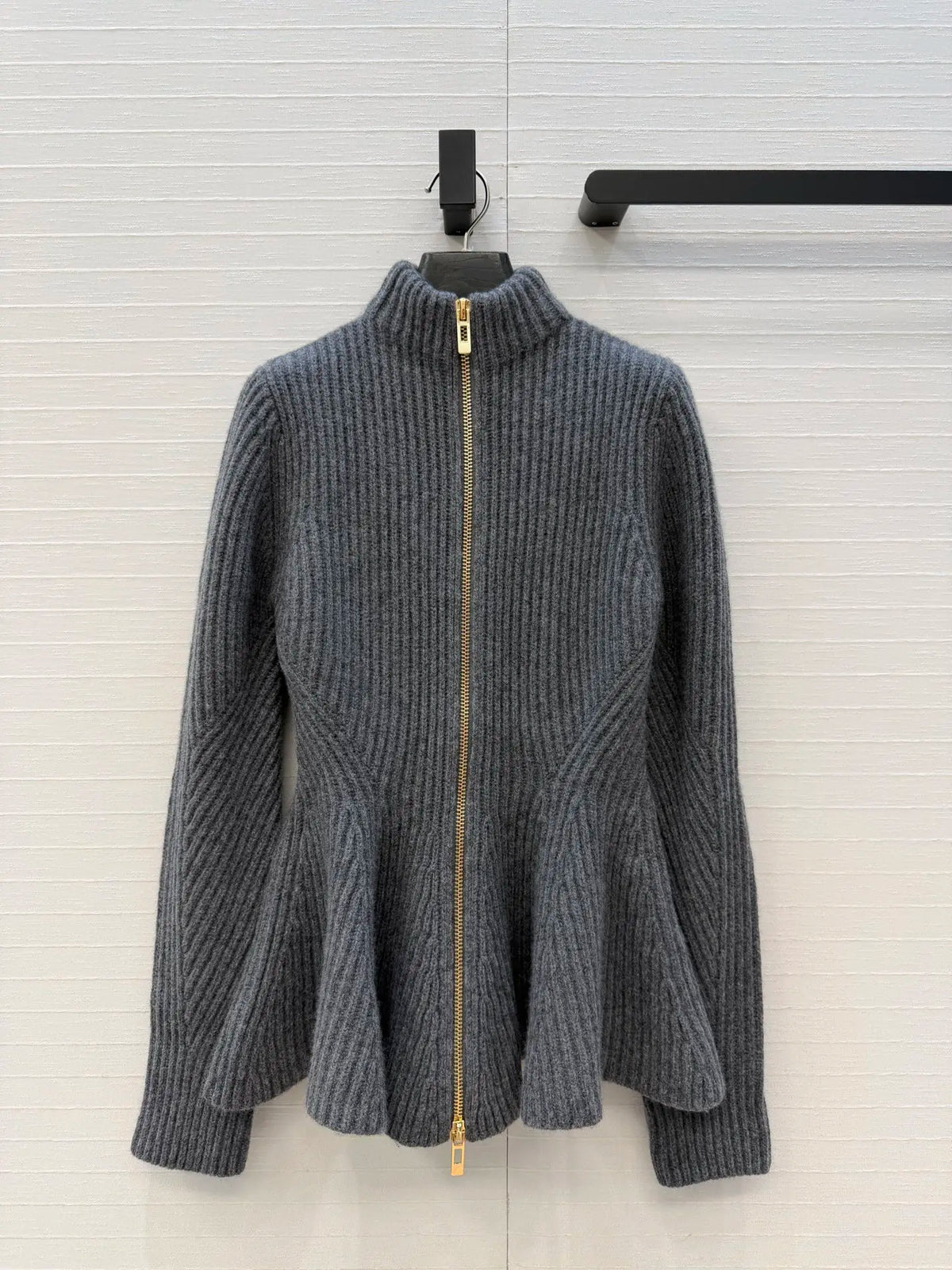 2026 Women Autumn Winter Fitted Flared Hem Zip‑Up Knit Coat ZX5703