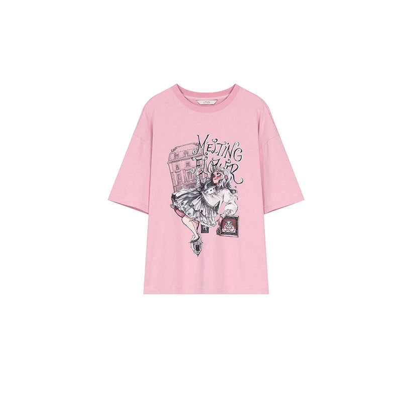 ELFSACK Shiny Glitter Graphic T-Shirt with Silver Foil Print, Loose Fit Casual Tee, Soft Women's Novelty Tops for Daily Wear