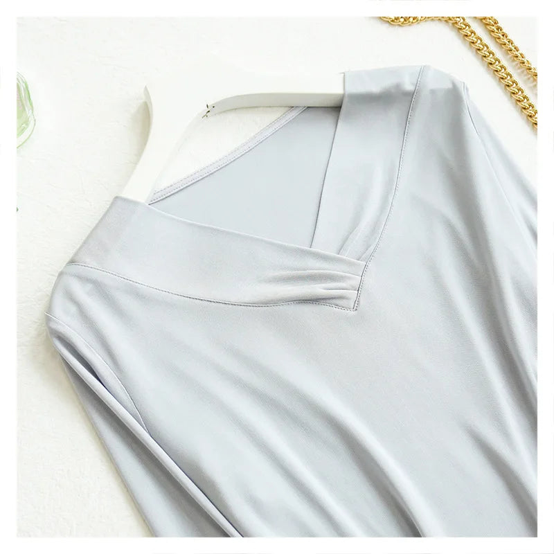 2025 Women's Fashion New Style Silk Long Sleeve V-neck Bottoming Shirt 23% Natural Mulberry Silk Warm Top