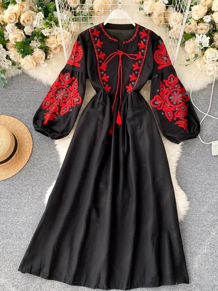 Women Autumn Dresses Bohemian Embroidered Flower O-Neck Lantern Sleeve High Waist Pleated Dress All-match Female Vestidos PL393