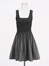 TWOTWINSTYLE Hit Color Slimming Fashion Tunic Dresses for Women Square Neck Sleeveless Patchwork Stripe Dress Female Clothing