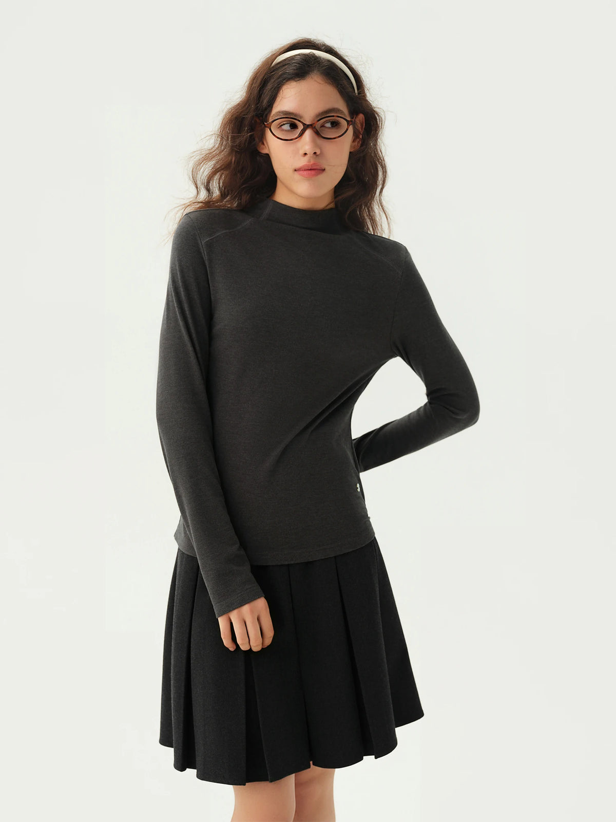 DUSHU Soft and Cozy High-neck Long-sleeved T-shirt Women New for Winter 2026 Simple Modal Versatile Solid Slimming Base Layer