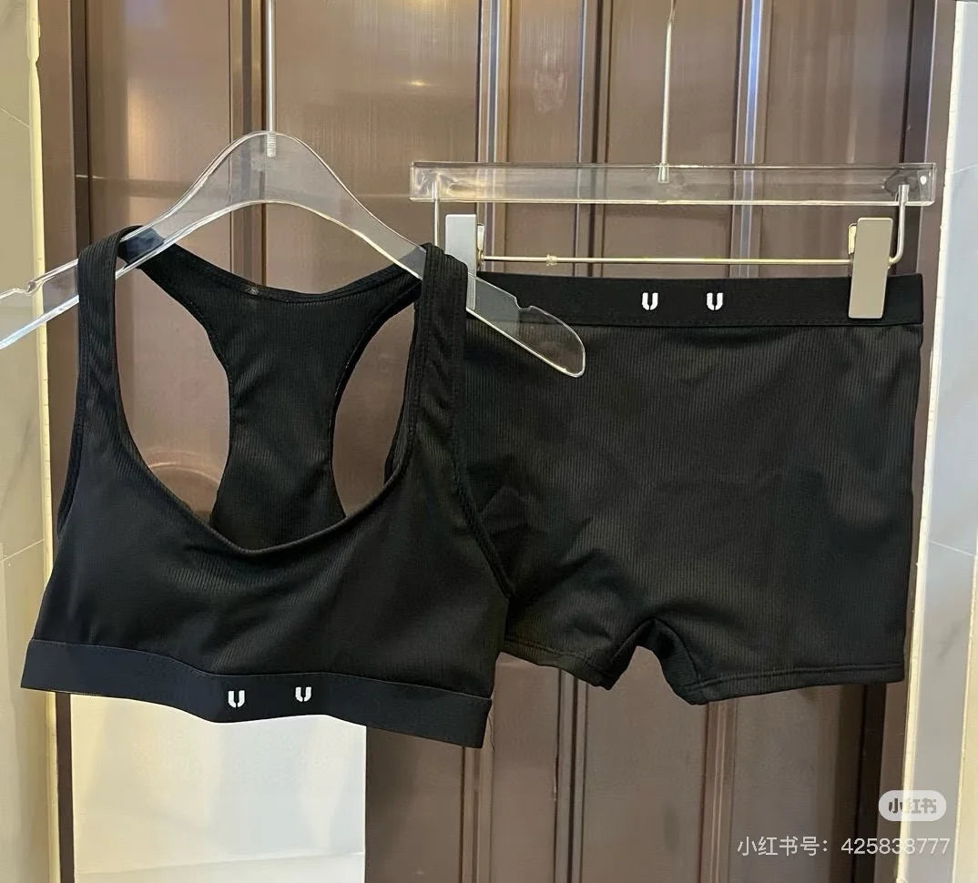 2026 Women's Summer Fashion Comfortable Hot Spring Seaside Sexy Bareback Bikini Set Two Piece Set