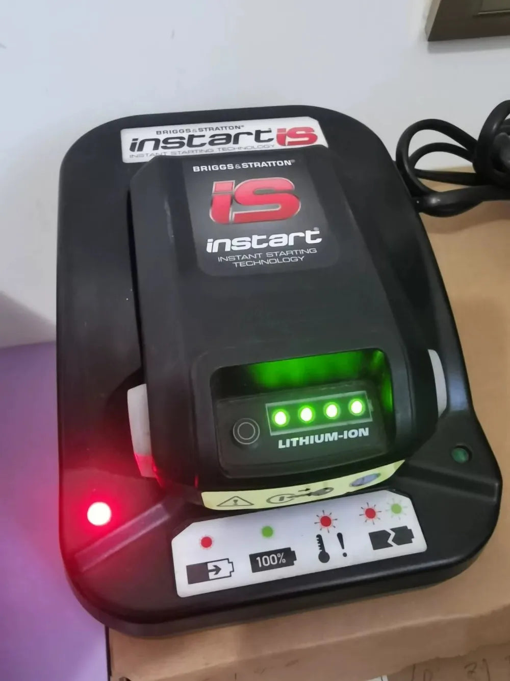 100%Original 2Ah for BRIGGS STRATTON INSTART TECHNOLOGY 10.8V IS12B-593560 575IS 675IS 850 Electric Diesel Engine Battery