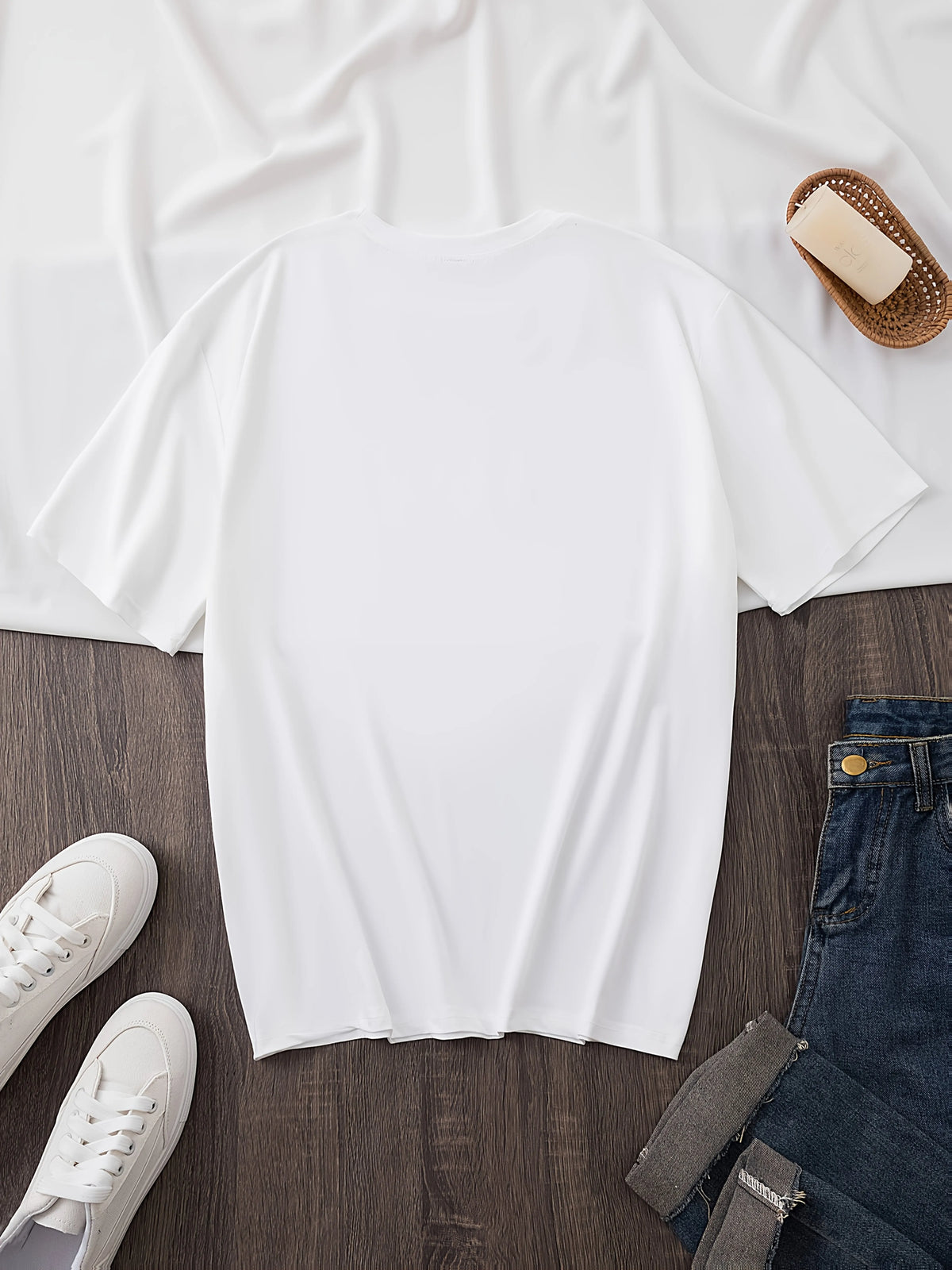 Graphic Print T-Shirt, Short Sleeve Crew Neck Casual Top for Summer And Spring, Women'S Clothing