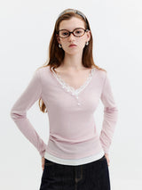 FSLE Women 2026 Autumn New Fake Two-Piece Color-Block T-Shirt Lace Trim V-Neck Button Decoration Lyocell Wool Blend Slim Fit Top