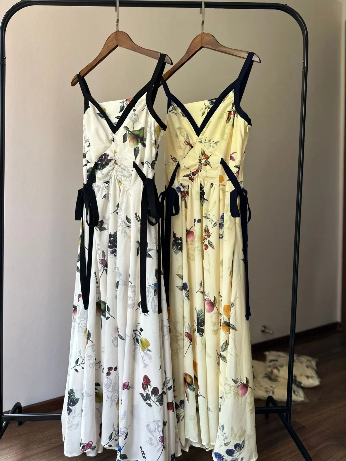 Kuzuwata Luxury Elegant V Neck Sling Dress Print Slim Vest Big Swing Lace Up Ruched Panelled Robe Japan French Exquisite Mujer