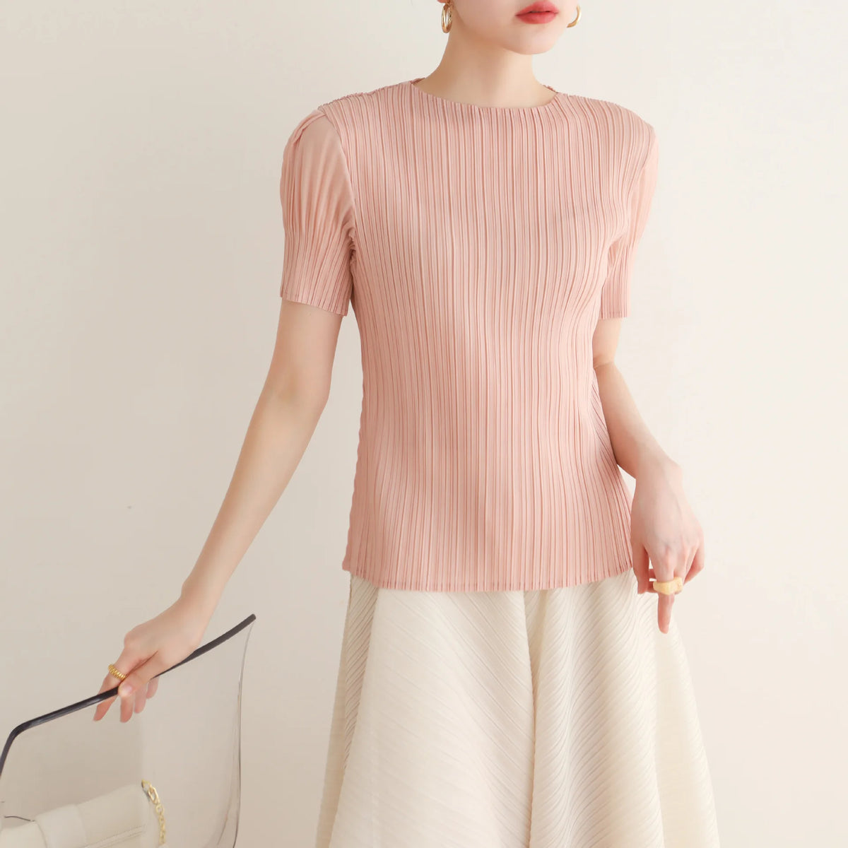 Summer New Pleated Fashion Simple Casual Style Thin T-shirt Temperament Commuting Formal Occasions Commuter Tops