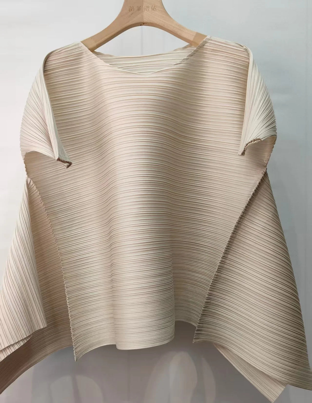 LANMREM Premium Pink Pleated Asymmetrical Women's T-shirt Batwing Sleeve Round Neck Loose Fit Daily Commute Pullover Top 2DB7499