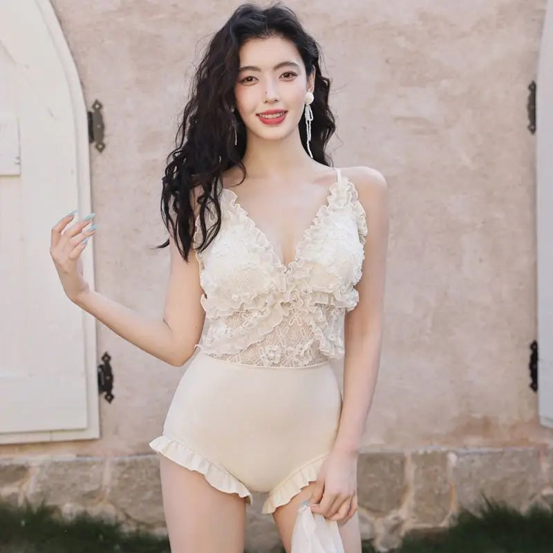 2026 New Swimsuit Women One-piece Flat Corner Conservative Slim and Cover Their Belly Sexy Lace Korean Fairy Swimsuit Women