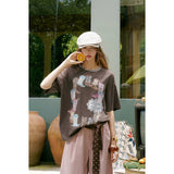 ELFSACK Women's Western Cowboy Boot Graphic T-Shirt with Contrast Crew Neck, Retro Short Sleeve Loose Fit Tee for Summer