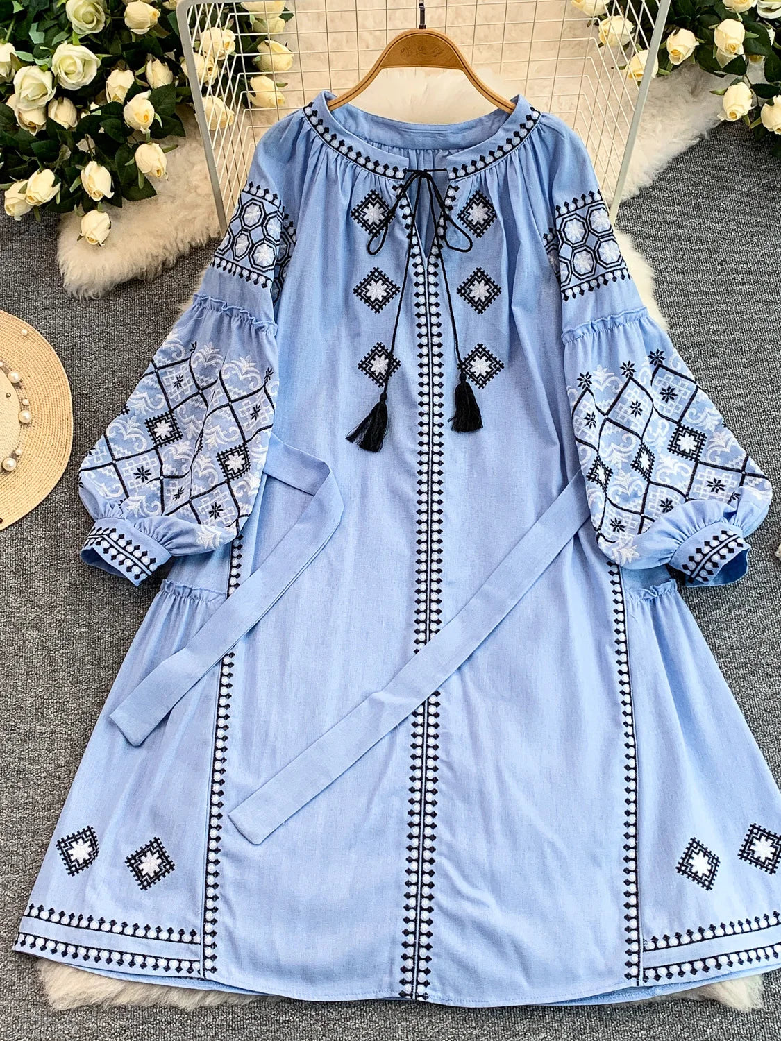 Retro Embroidered Belted round Neck Dress Women's Loose A-Line Midi Skirt Spring Summer Fashion City Commute Casual Dress