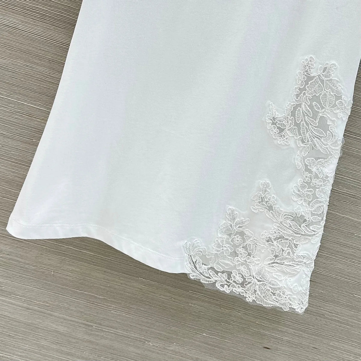 2026 autumn Slim 100% cotton embroidery‌ floral tee t shirts casual brand short sleeve designer top women print female clothes