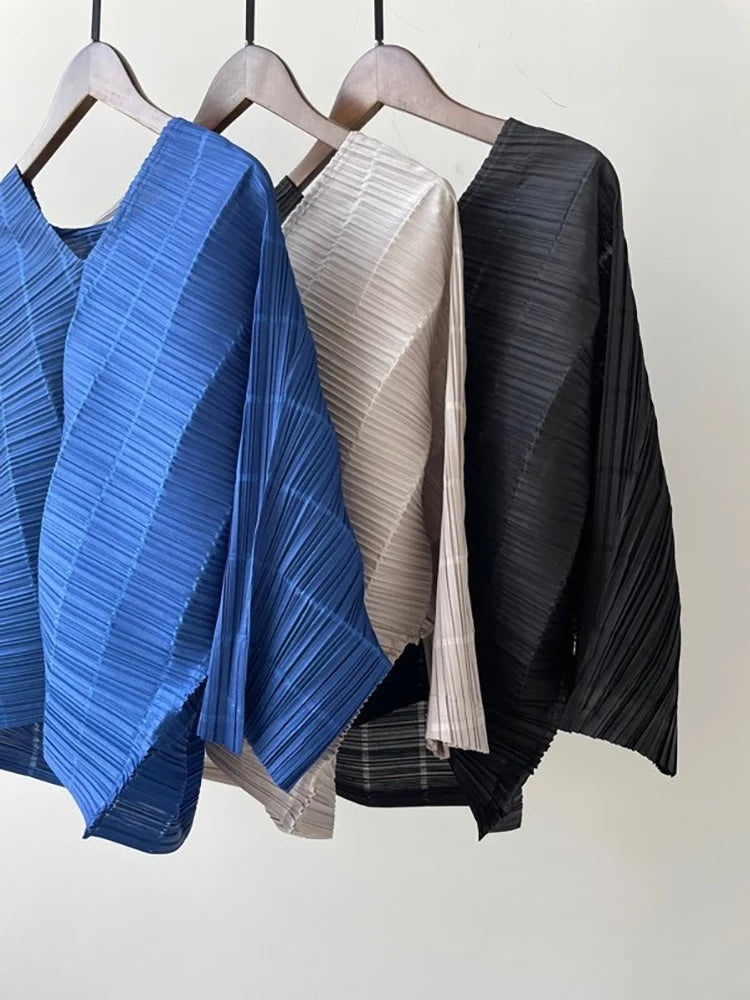 Miyake Pleated Drape V-neck Loose Bat Tops Women Summer High Fashion New Korean Style Designer Classical Causal T-shirt