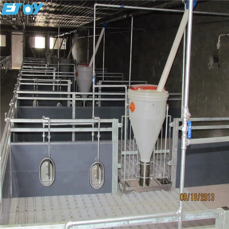 Low Price 100kg Plastic Dry and Wet Feeder Pig Feed Trough Pig Breeding Equipment for Pigs Farm House