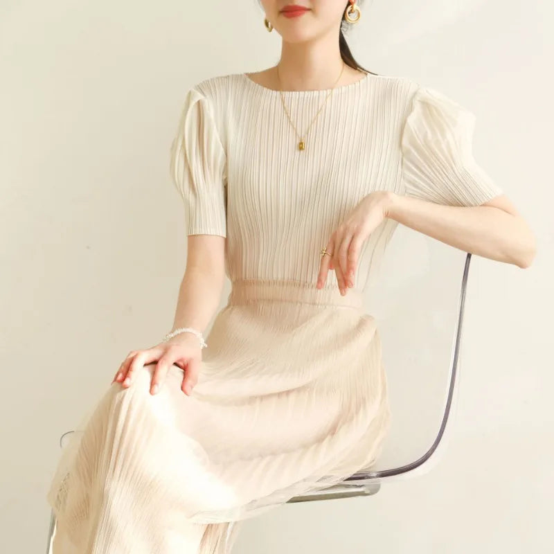 Summer New Pleated Fashion Simple Casual Style Thin T-shirt Temperament Commuting Formal Occasions Commuter Tops