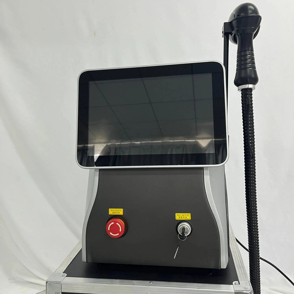 High Power 808 Laser Hair Removal Device 4 Wavelengths 755/808/940/1064 Diode Laser Hair Removal Machne Full Body Hair Removal