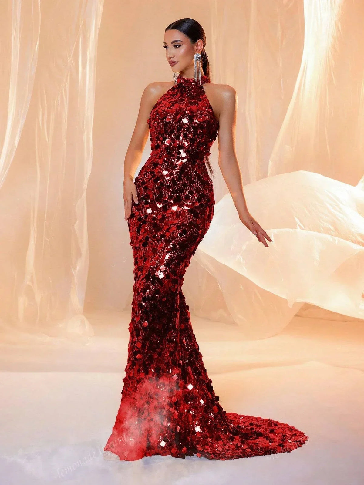 LOVE&LEMONADE Sexy Halter Neck Gold Sequin Backless Maxi Evening Dress for Women Wholesale Dropshipping LM86444