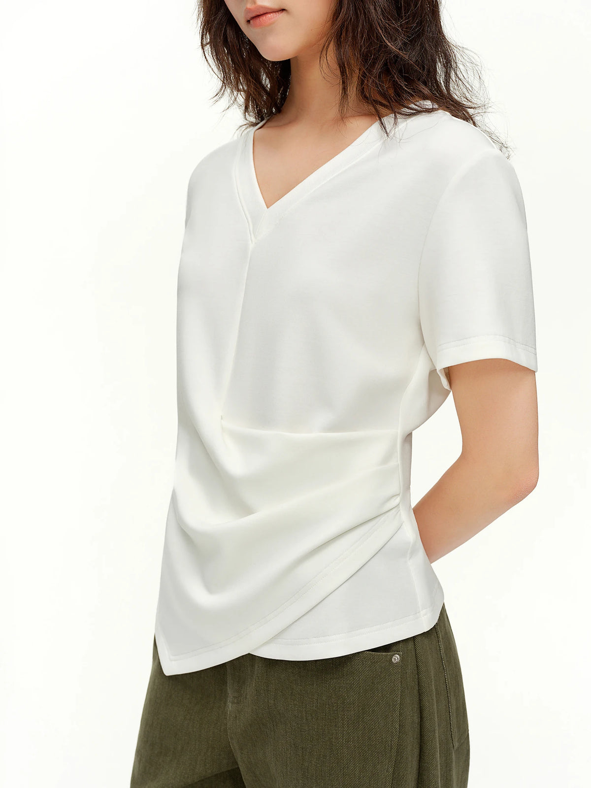 DUSHU Women's Pleated Waist-Defining Asymmetrical T-Shirt: 2026 Spring New Versatile Fitted Short Sleeve Top Essentials V-neck