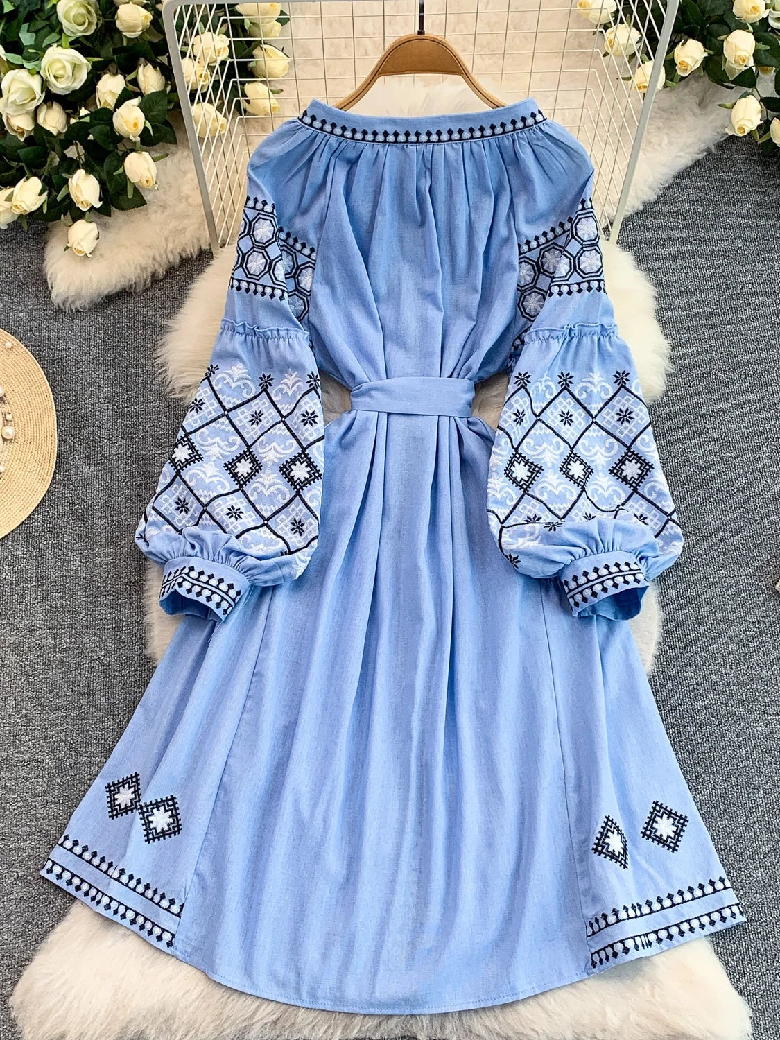 Retro Embroidered Belted round Neck Dress Women's Loose A-Line Midi Skirt Spring Summer Fashion City Commute Casual Dress
