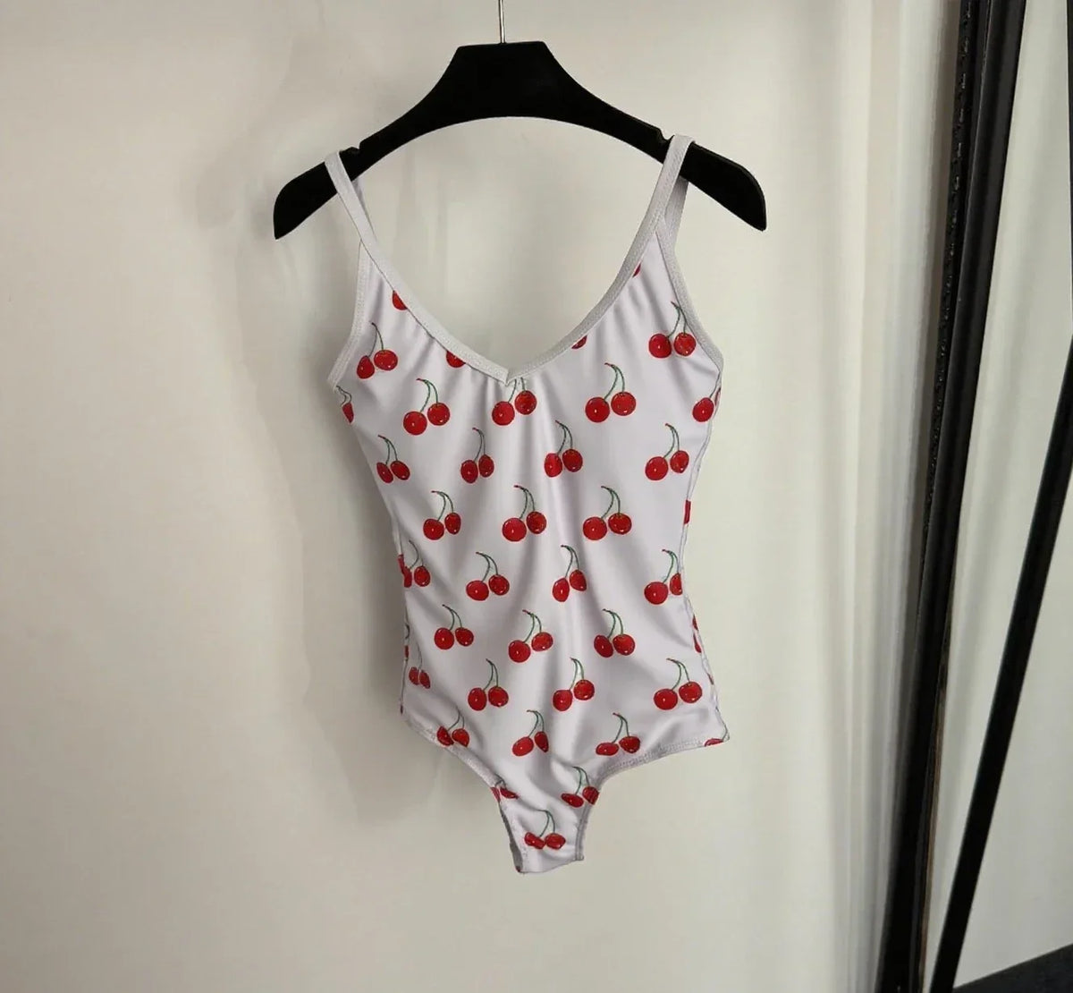 2026 Summer New Women's Fashion Printed Sexy Bareback Strap Split Bikini Swimsuit