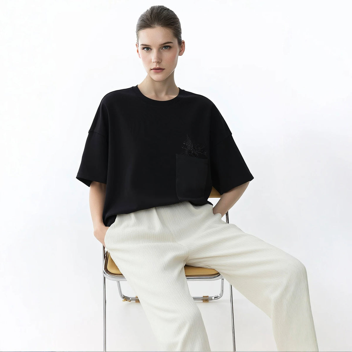 Amii Short Sleeve Tee 2026 Summer New Embroidered Round Neck Drop Shoulder Women's T-Shirt Casual Versatile Top Female 12652006