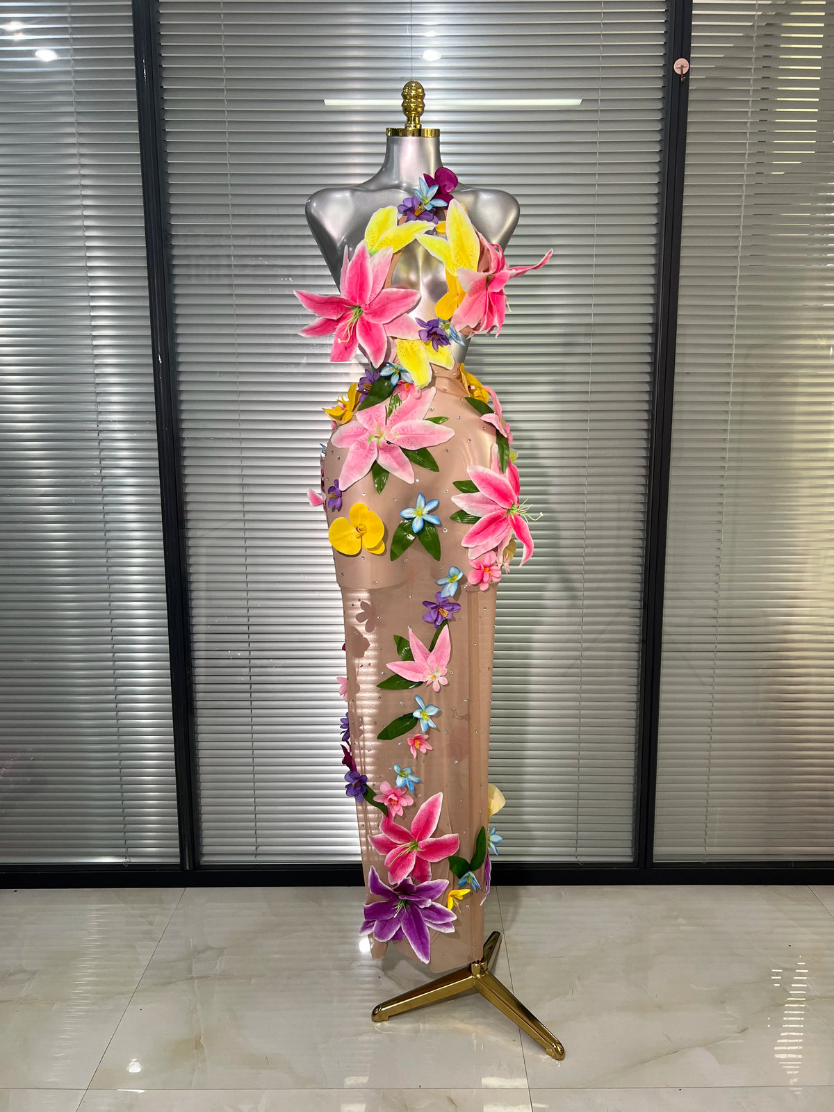Women Sexy O Neck Mesh Crystal Diamonds Flower Performance Costume Stage Dancer Mini Stretchy Night Club Party Dress