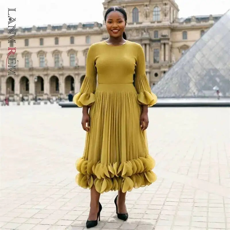 LANMREM Niche Women's Pleated Dress Fashion Solid Color Elegant Round Embellishments Patchwork Design Famale Clothing 2DB8043