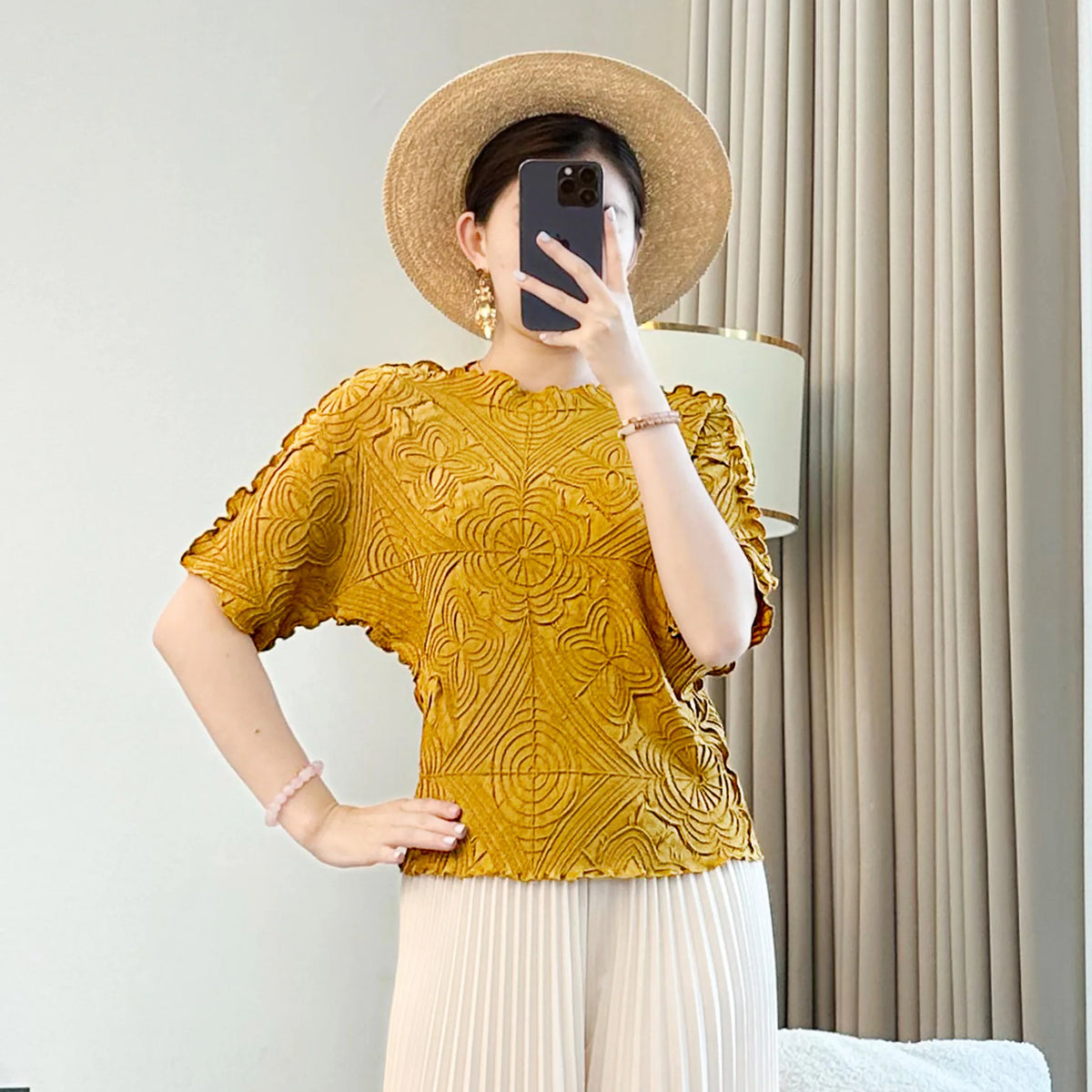 Miyake Pleated Top Women 2025 New Solid Color Embroidered Round Neck Bat Sleeve Comfortable Casual Versatile T-shirt for Women