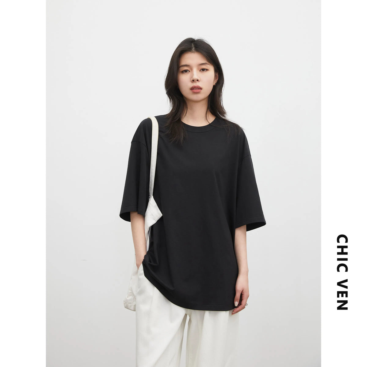CHIC VEN New Women T-shirt Solid Casual Loose Short Sleeve Tops Back Collar Split Design Cool Female Tees Pullover Summer 2026