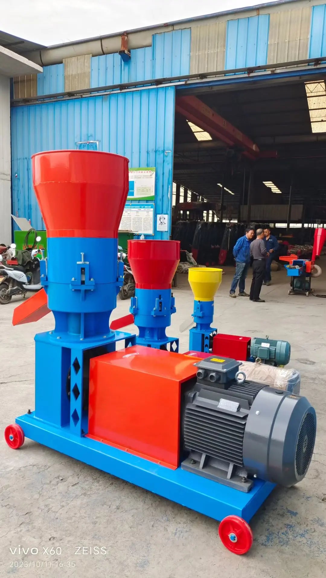 Hot Sale Household Small Feed Pellet Machine for Poultry Chicken Duck Livestock 220V Diesel Engine for Home Use