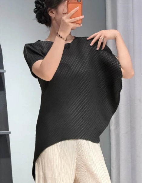 Miyake Pleated T-Shirt 2026 Summer New Irregular Sleeveless Top Simple Casual Fashion V-Neck Fold Vest Commuter Women's Clothing