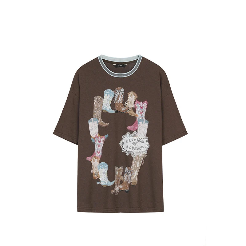 ELFSACK Women's Western Cowboy Boot Graphic T-Shirt with Contrast Crew Neck, Retro Short Sleeve Loose Fit Tee for Summer