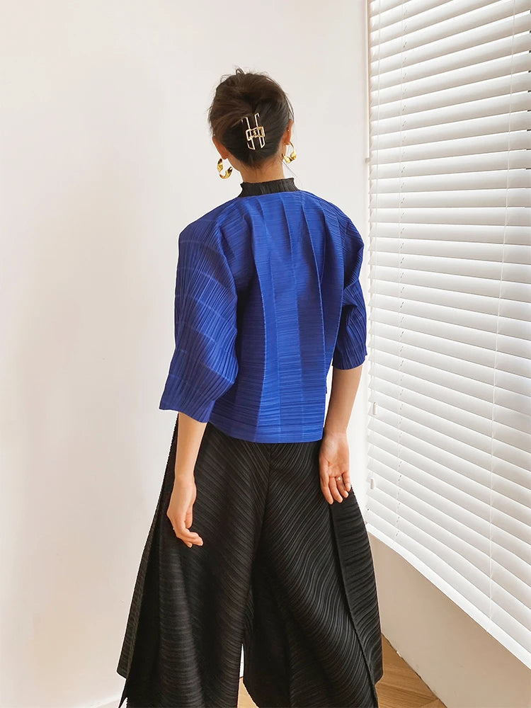 Miyake Pleated Drape V-neck Loose Bat Tops Women Summer High Fashion New Korean Style Designer Classical Causal T-shirt