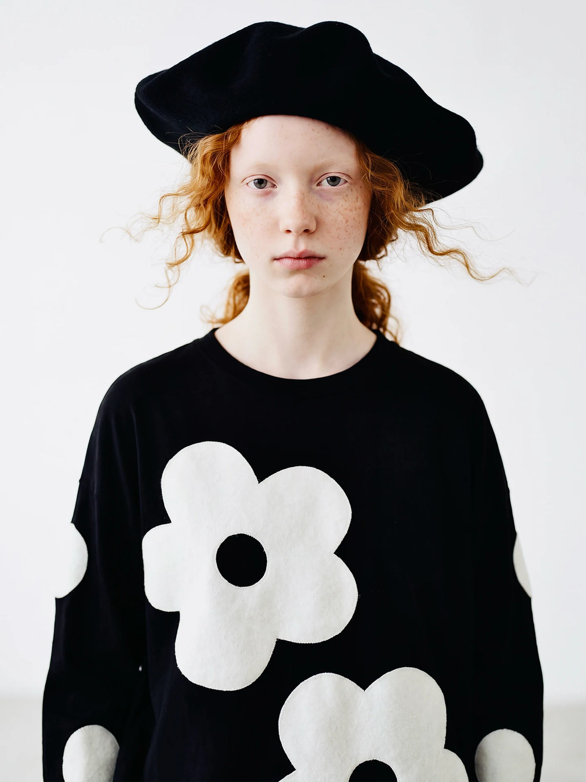 imakokoni original autumn loose white T-shirt women's artistic versatile plush flower casual long sleeved top