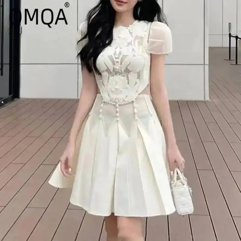 QMQA Fashion Women's Elegant Dress Spliced Lace Flower Embroidered Hollow Out Design Mini Dresses 2025 Spring New Clothing QM305