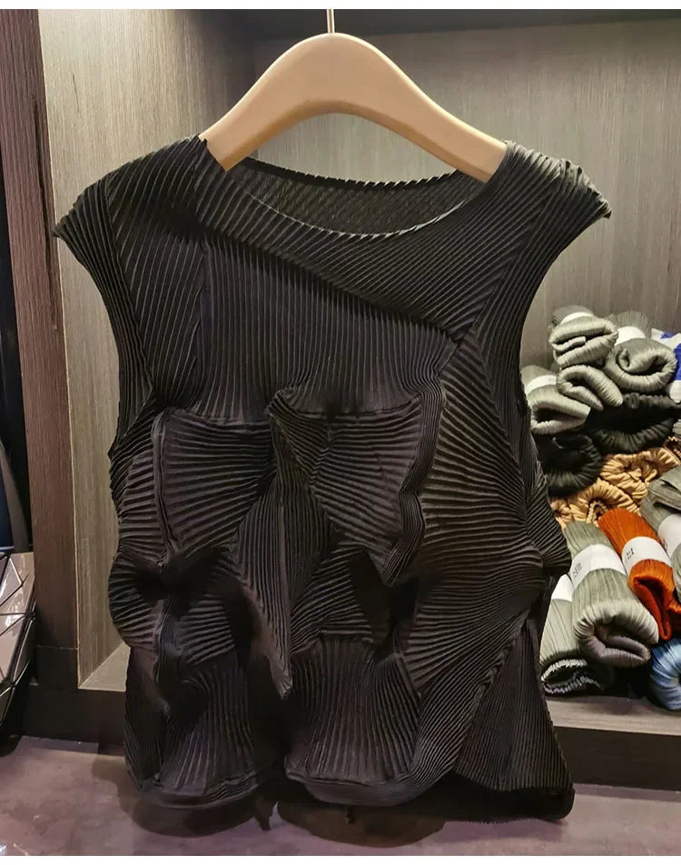 Miyake Heavy Industry Japanese Age Reducing Flower Bud Aesthetic Design Folded Top Irregular Sleeveless Tank Top 2024 Summer New