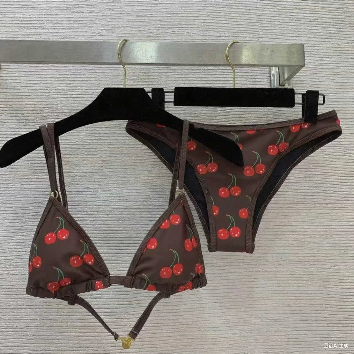 2026 Summer New Women's Fashion Printed Sexy Bareback Strap Split Bikini Swimsuit