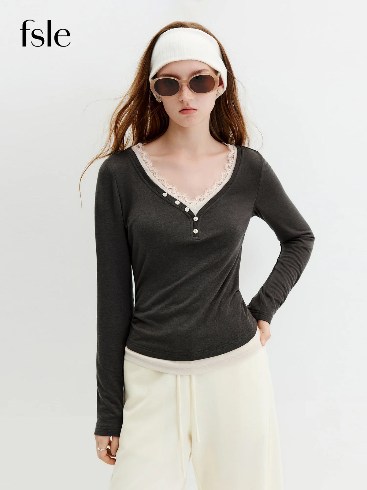 FSLE Women 2026 Autumn New Fake Two-Piece Color-Block T-Shirt Lace Trim V-Neck Button Decoration Lyocell Wool Blend Slim Fit Top