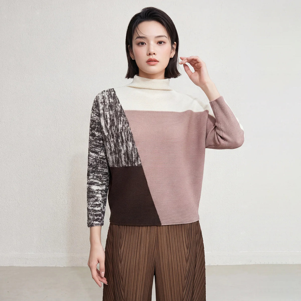 LANMREM Spring Autumn New Women's Pleated T-shirt High Collar Colorblock Long Sleeve Pullover Tops Simple Versatile Elastic Tee