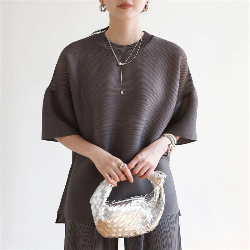 LANMREM High Quality 2026 Summer New Pleated Flare Half Sleeve T-shirt High-end Loose Fit Round Collar Pullover Tops 2DB6799