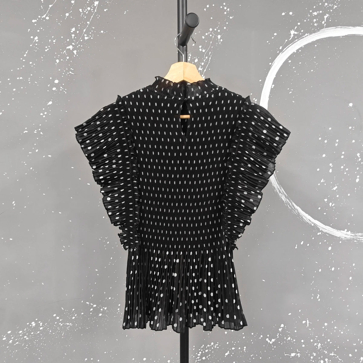 LANMREM Black Elastic Slim Dot Printting Pleated Women's T-shirt Summer Bawting Short Sleeve Stand Collar Pullover Top 2DB3375