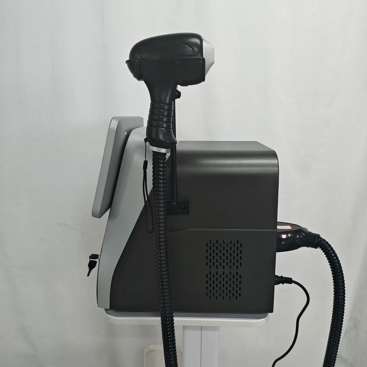 High Power 808 Laser Hair Removal Device 4 Wavelengths 755/808/940/1064 Diode Laser Hair Removal Machne Full Body Hair Removal