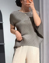 Miyake Pleated T-Shirt 2026 Summer New Irregular Sleeveless Top Simple Casual Fashion V-Neck Fold Vest Commuter Women's Clothing