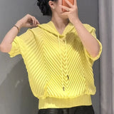 Pleated Hooded Sweatshirt 2026 Summer New Loose Pullover Short Sleeve Top Simple Women's Casual Stretch No-Iron T-Shirt