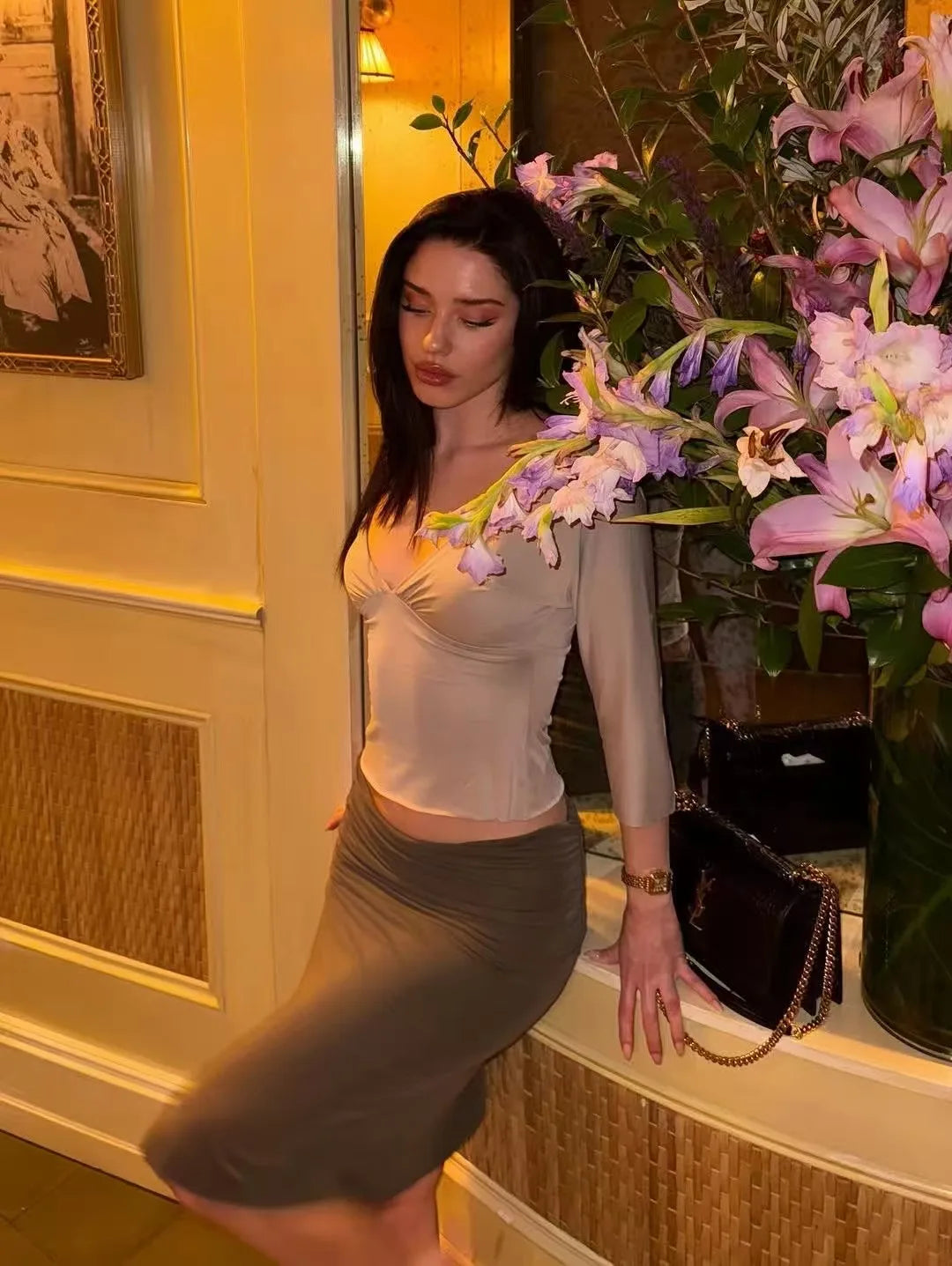 With Jean V-Neck Pleated Mid-Sleeve Top, High-Waisted Pleated Slit Midi Skirt, Slim-Fit Drapey Hot Girl Style Bodycon Skirt