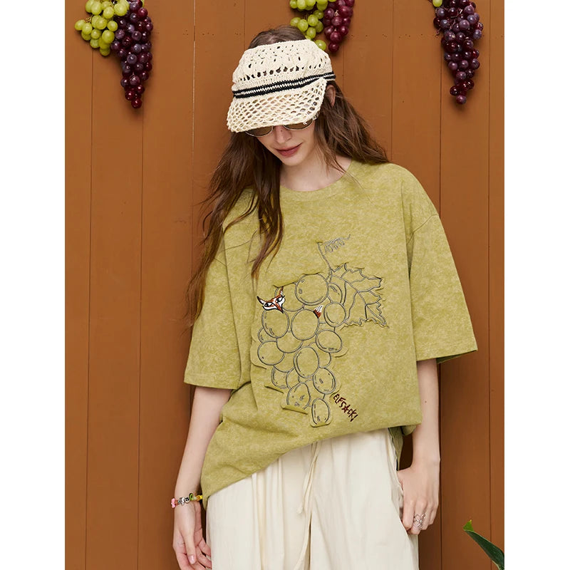 ELFSACK Vintage Washed Grape Print T-Shirt Women Summer Loose Mid-Length Casual Top Design Graphic Tee