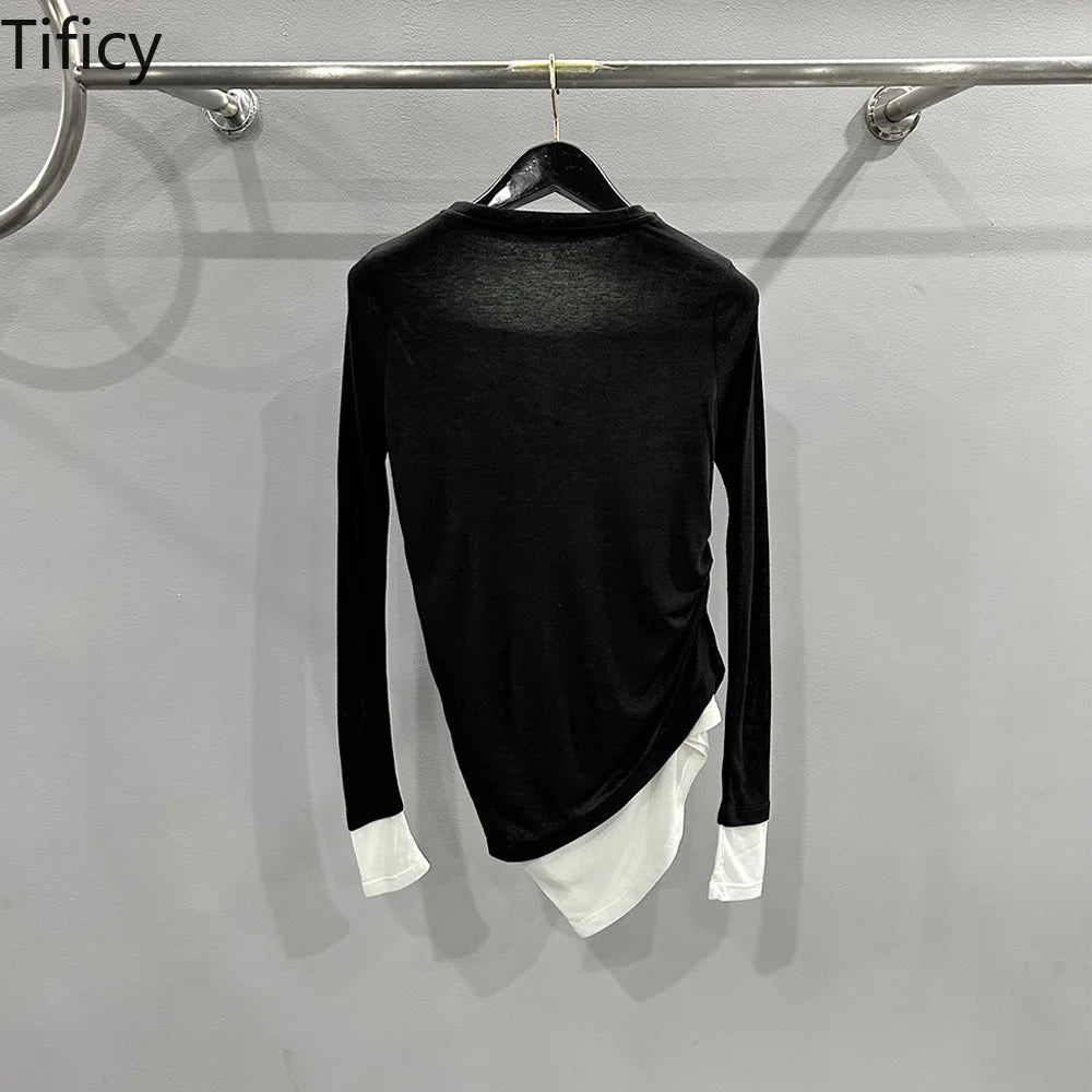 TIFICEY Women's Spring/Summer New Minimalist Design Black and White Fake Two-piece Long Sleeved T-shirt Knit Base Tops